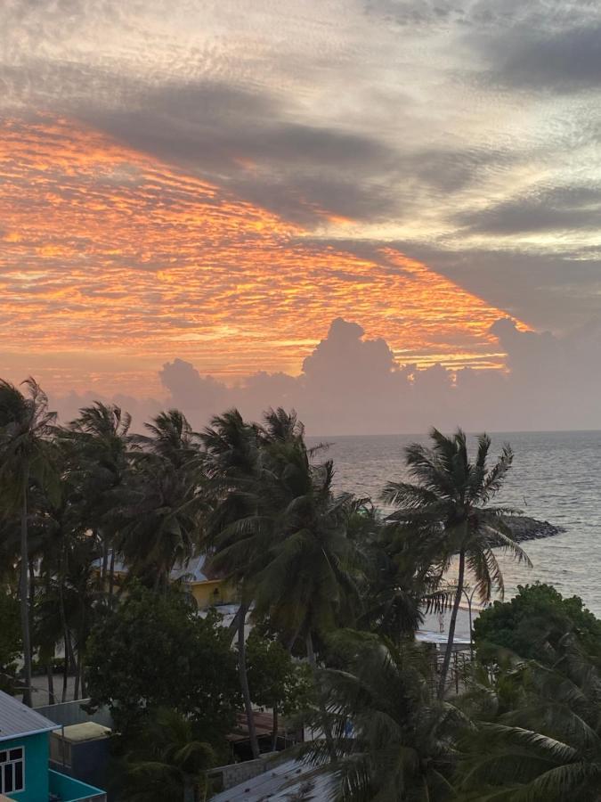 Lea Spa Hotel Maafushi Exterior photo